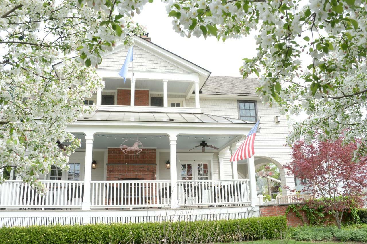 The Springwater Bed And Breakfast Saratoga Springs Extérieur photo