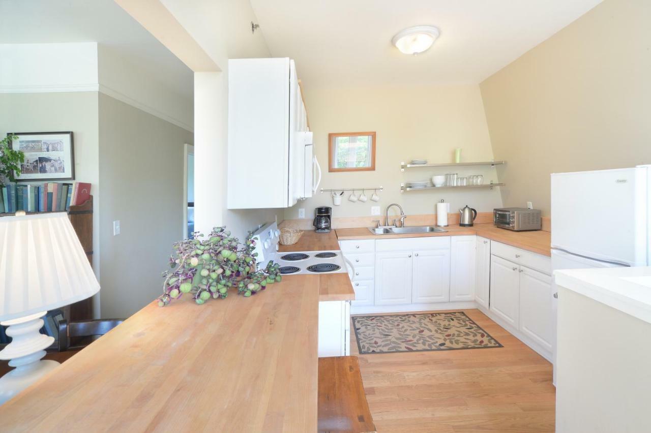 The Springwater Bed And Breakfast Saratoga Springs Extérieur photo
