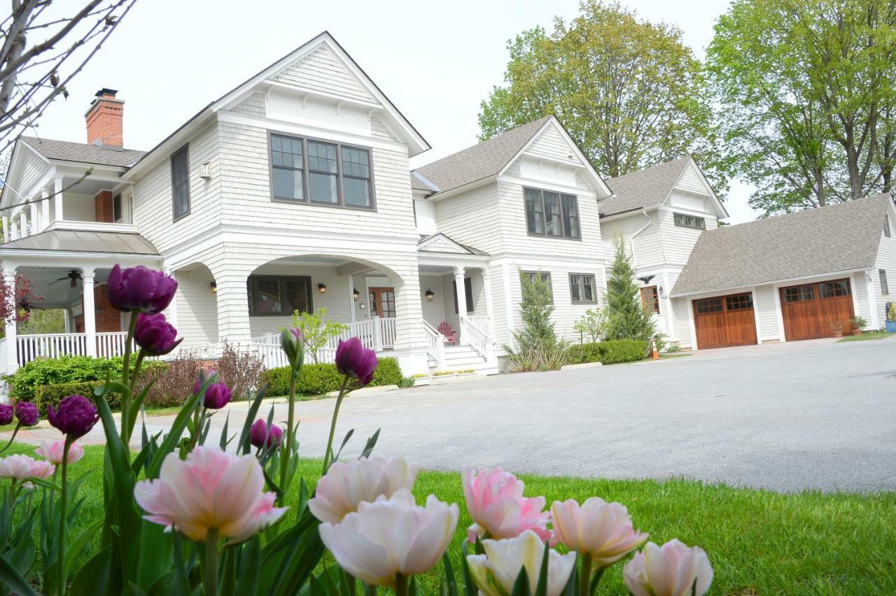 The Springwater Bed And Breakfast Saratoga Springs Extérieur photo