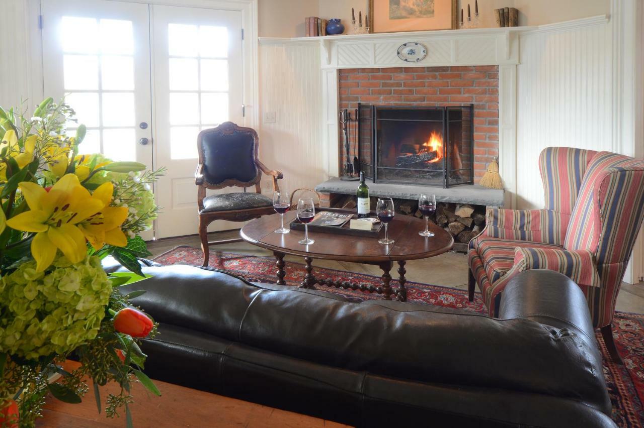 The Springwater Bed And Breakfast Saratoga Springs Extérieur photo