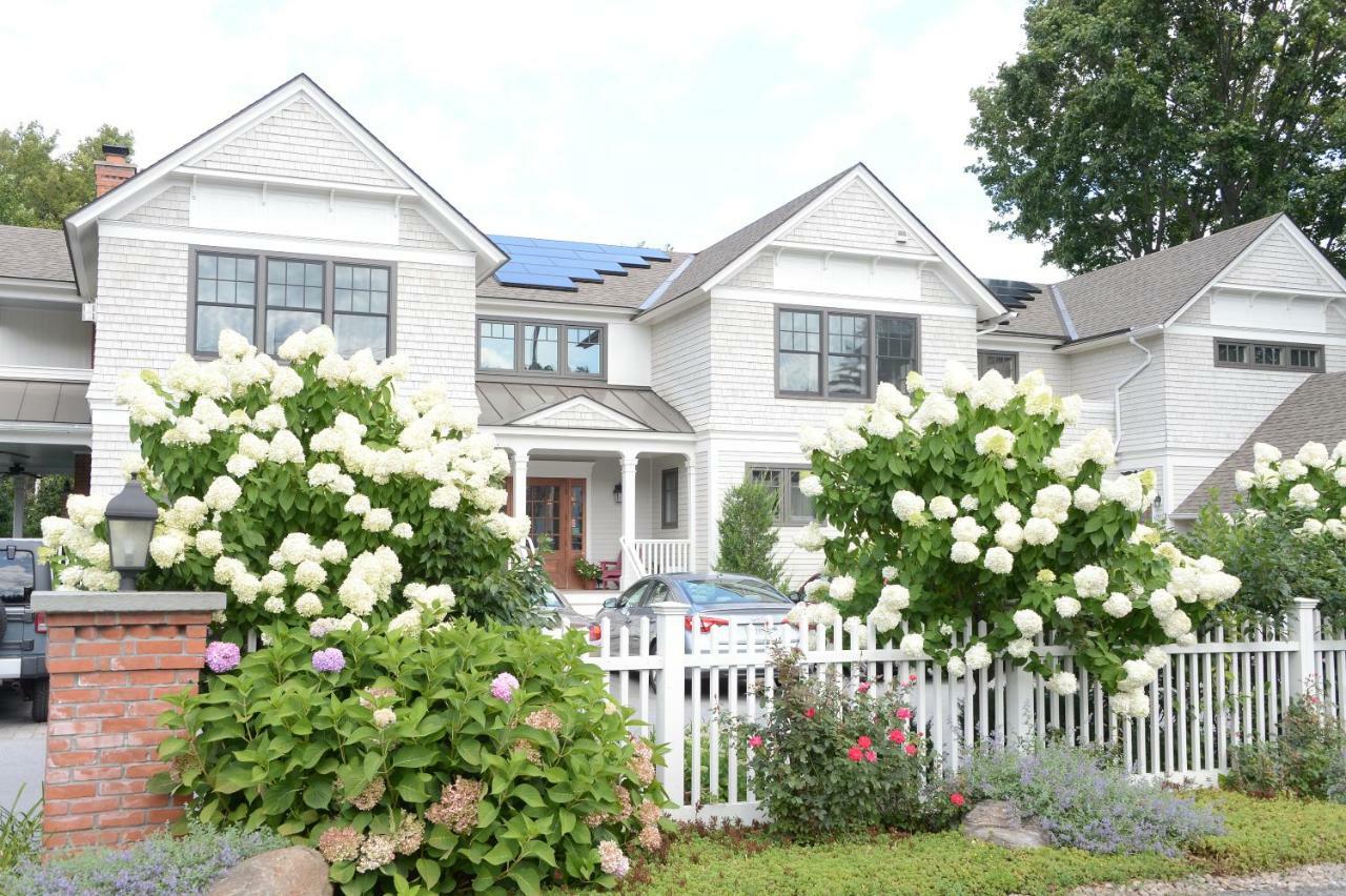 The Springwater Bed And Breakfast Saratoga Springs Extérieur photo