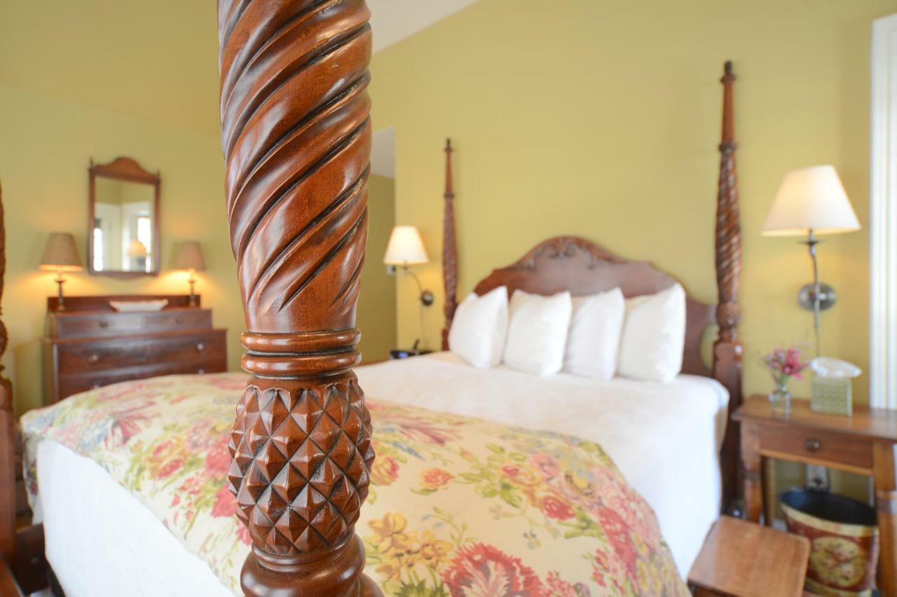 The Springwater Bed And Breakfast Saratoga Springs Extérieur photo