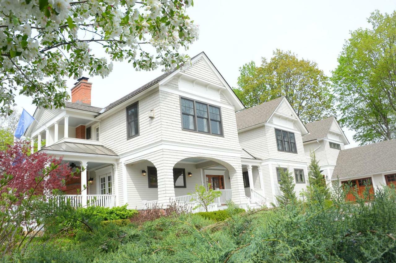 The Springwater Bed And Breakfast Saratoga Springs Extérieur photo