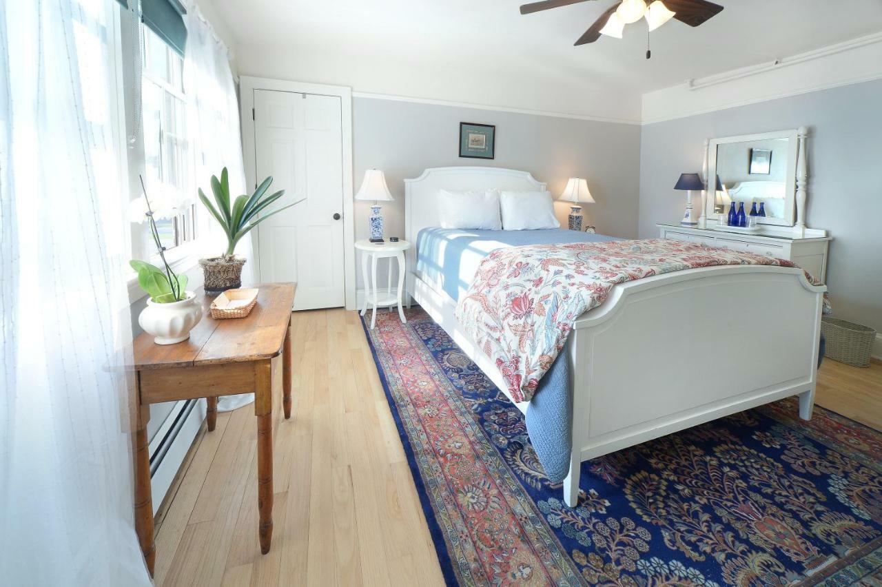 The Springwater Bed And Breakfast Saratoga Springs Extérieur photo