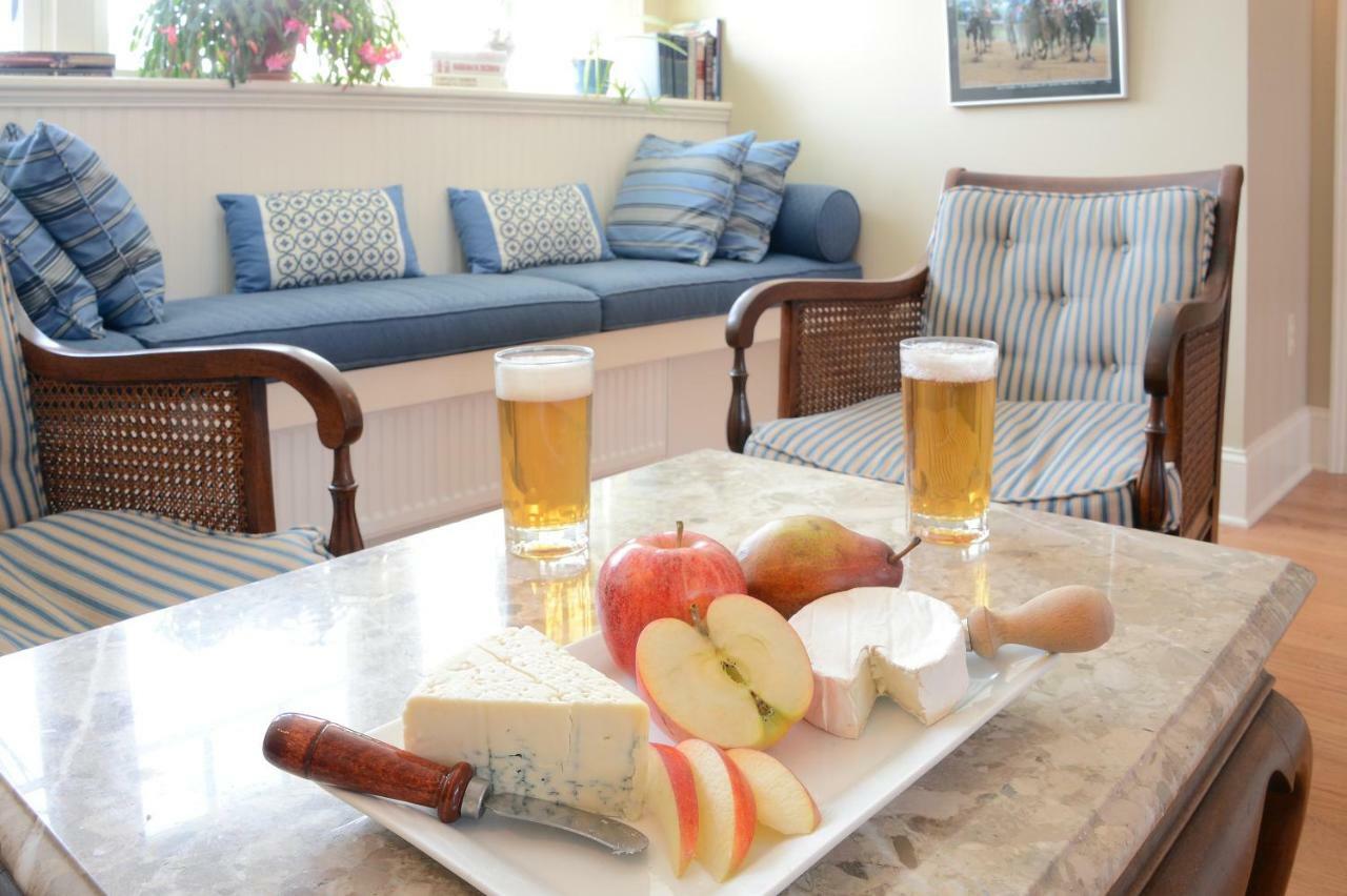 The Springwater Bed And Breakfast Saratoga Springs Extérieur photo