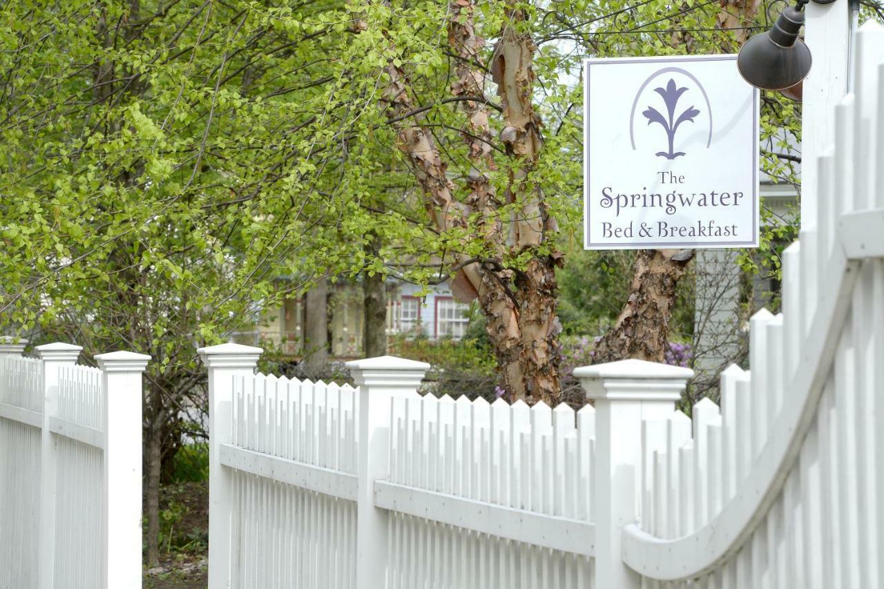 The Springwater Bed And Breakfast Saratoga Springs Extérieur photo