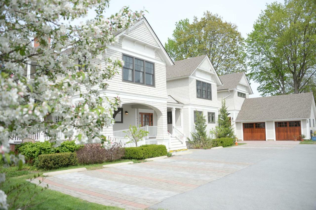 The Springwater Bed And Breakfast Saratoga Springs Extérieur photo