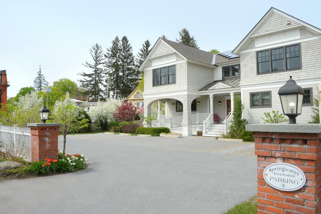 The Springwater Bed And Breakfast Saratoga Springs Extérieur photo