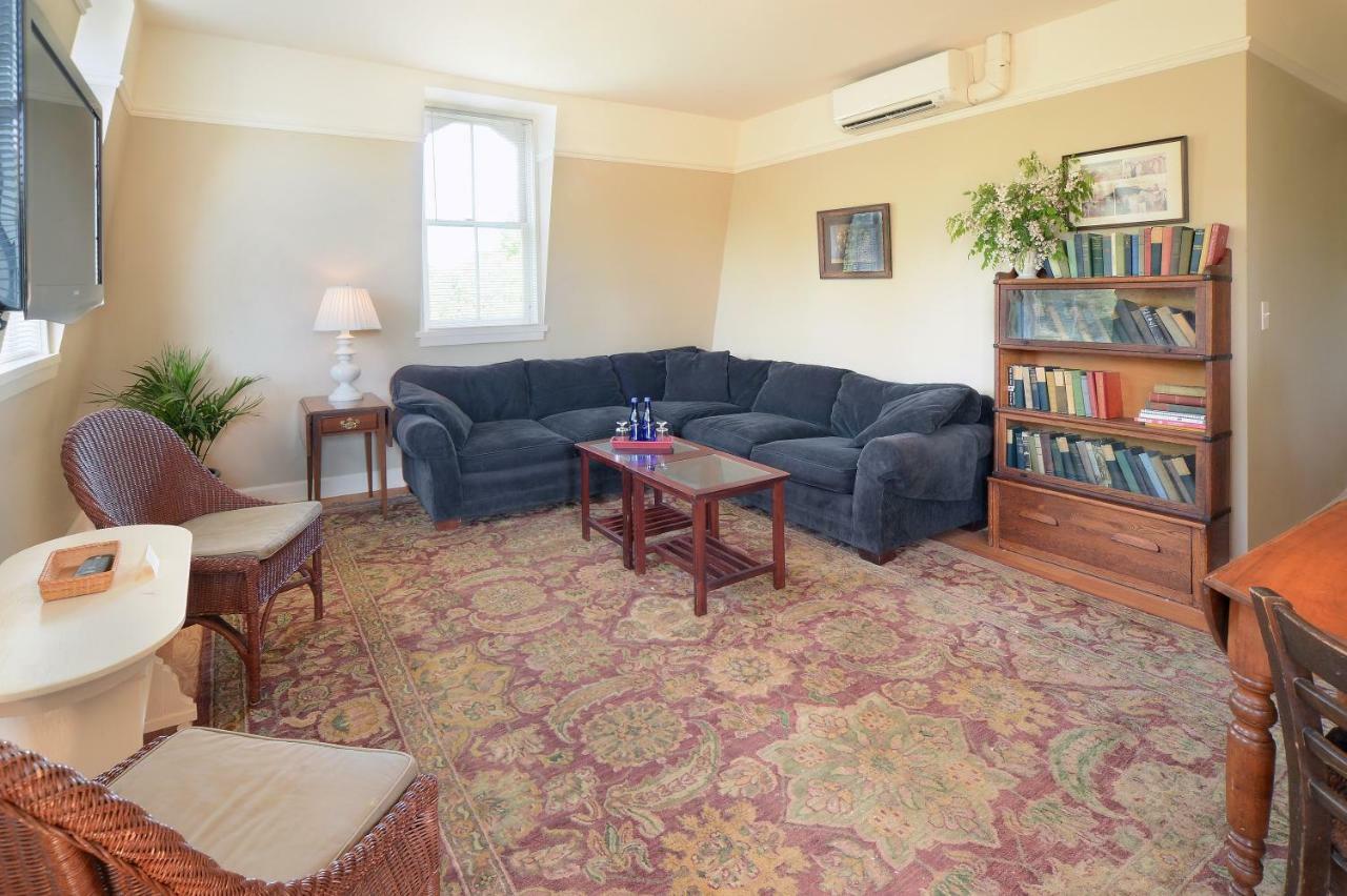 The Springwater Bed And Breakfast Saratoga Springs Extérieur photo