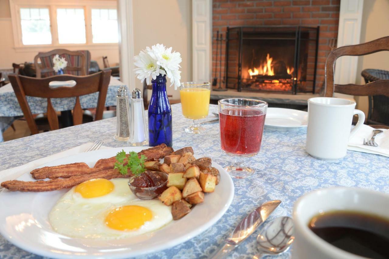 The Springwater Bed And Breakfast Saratoga Springs Extérieur photo